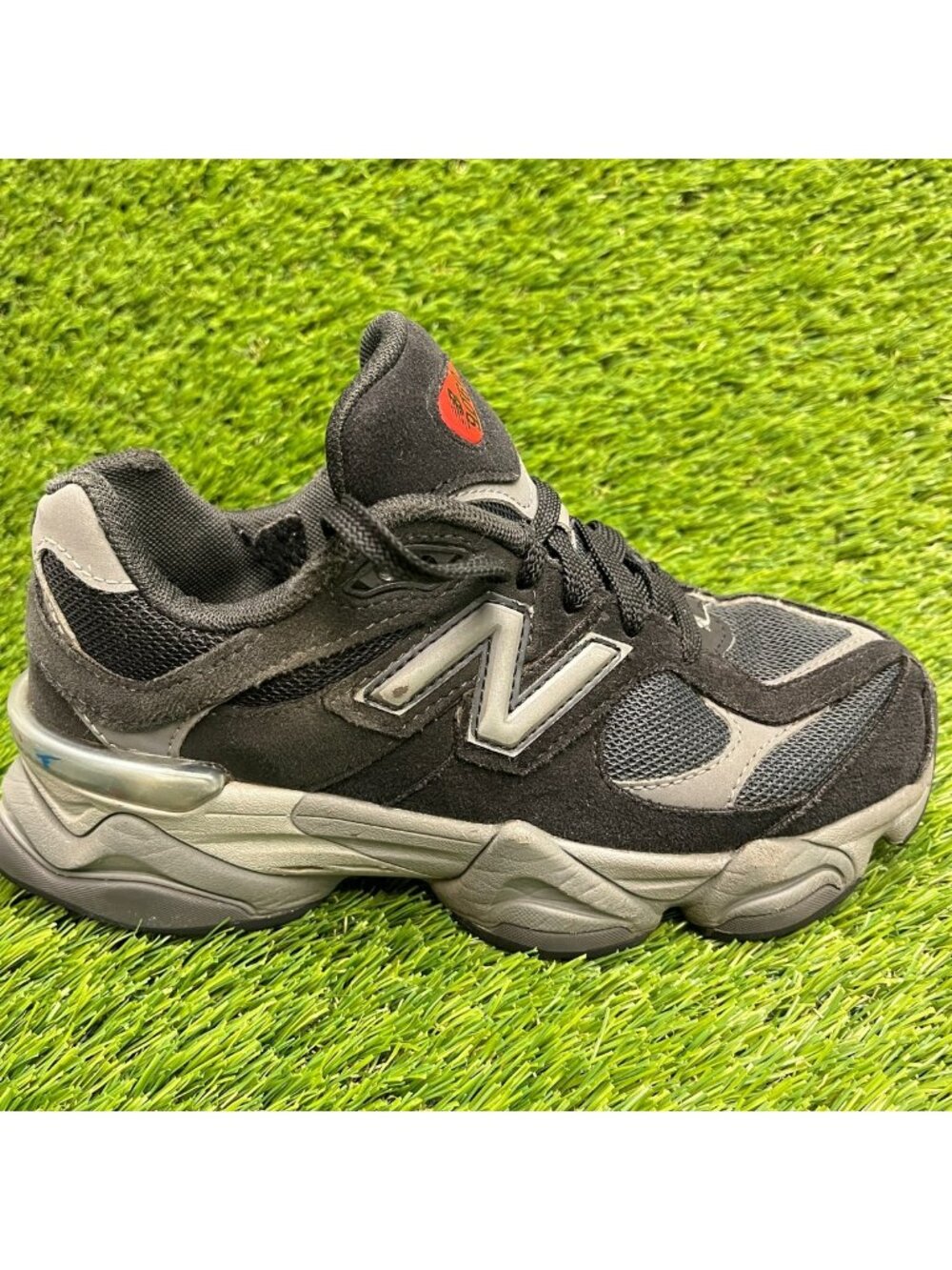 New Balance 9060 Boys Size 3.5 Black Gray Athletic Running Walking Shoes Sneaker